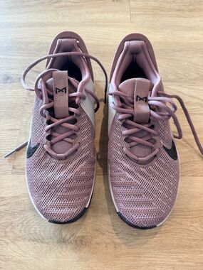 Nike Women’s Mauve Pink Mesh Running Sneakers